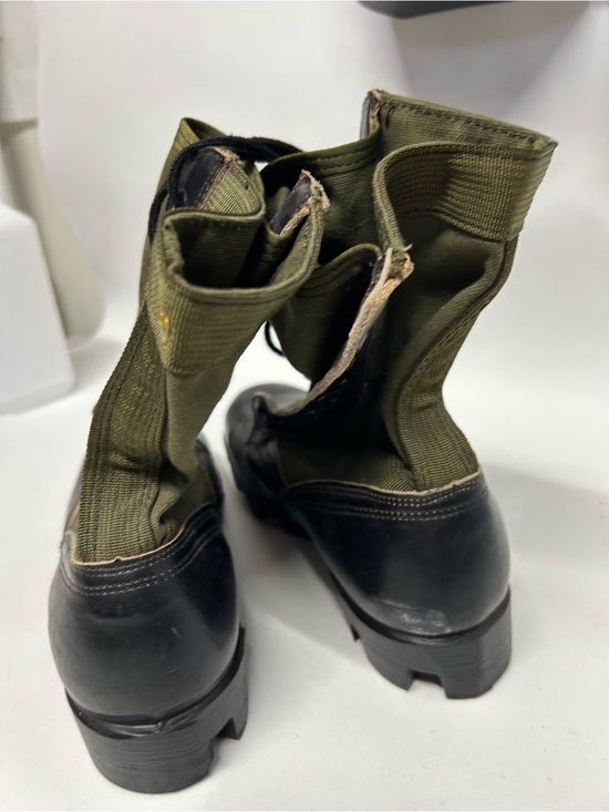 US Army 1965 NOS Vietnam Era Combat Jungle Boots Tropical Pattern C.I.C. 4 1/2 main image 5
